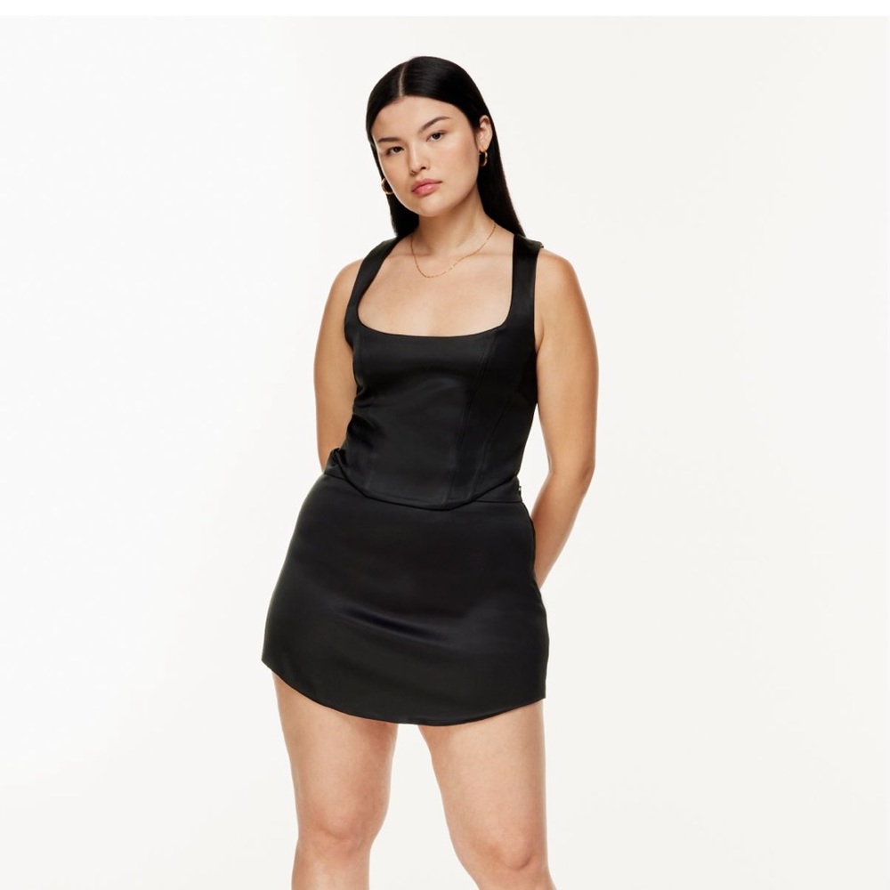 50% off SATIN SKIRT💃🩰🪩 - Aritzia - Peraro Skirt - size 0 NEVER WORN